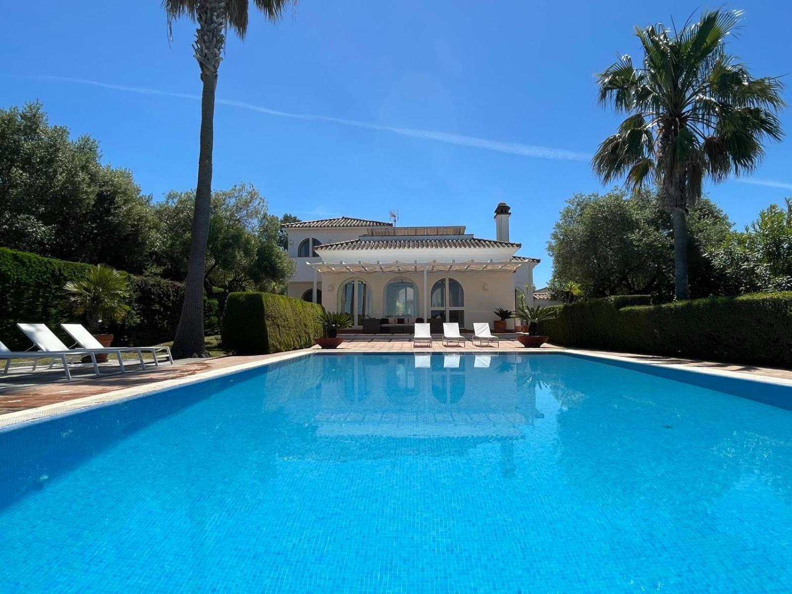 Villa Rosa بينالوب كاساس فِييخاس المظهر الخارجي الصورة