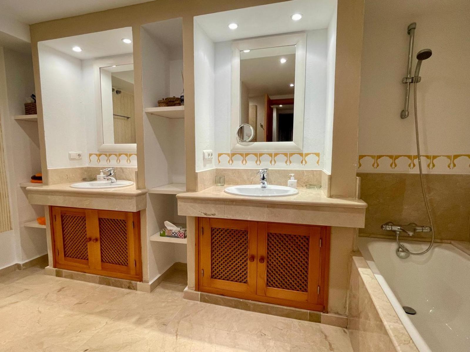 Villa Rosa بينالوب كاساس فِييخاس المظهر الخارجي الصورة