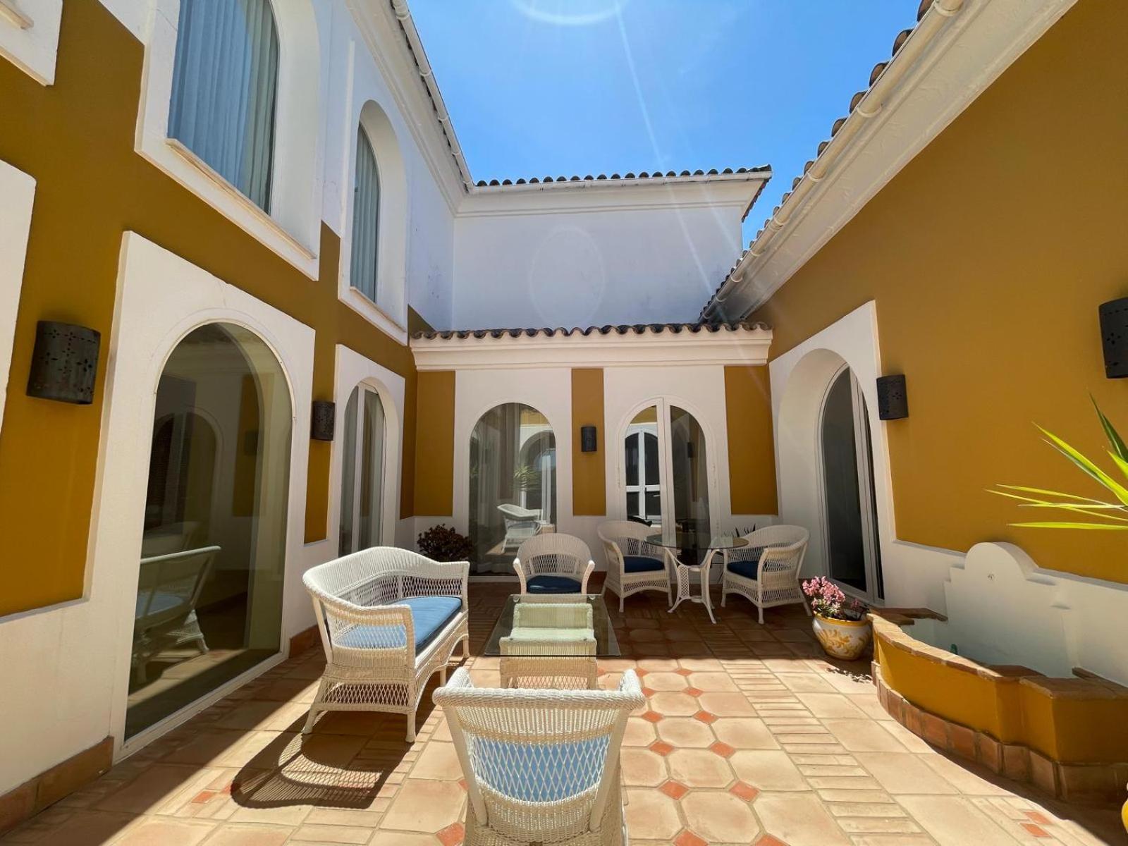Villa Rosa بينالوب كاساس فِييخاس المظهر الخارجي الصورة